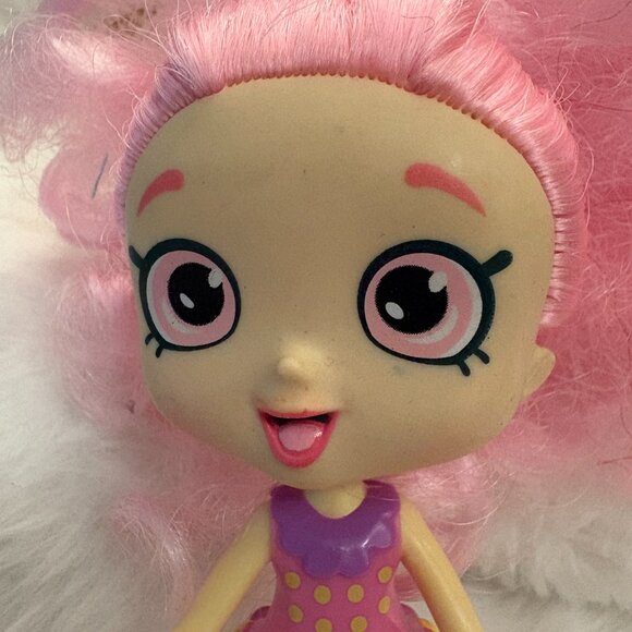 Shopkins Shoppies Bubbleisha Doll Pink Hair (SKU: 300TO) - Picture 2 of 9